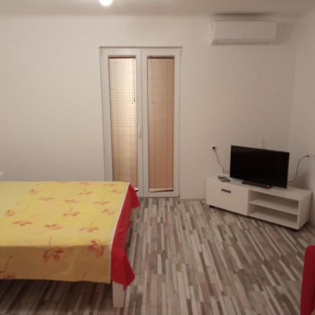 Studio Apartman Matkovic Imotski Luaran gambar