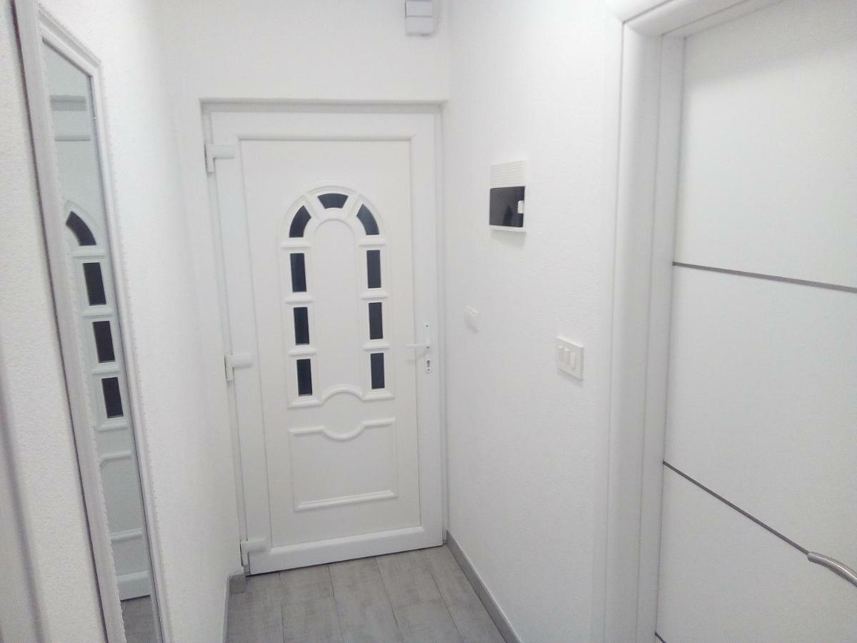 Studio Apartman Matkovic Imotski Luaran gambar